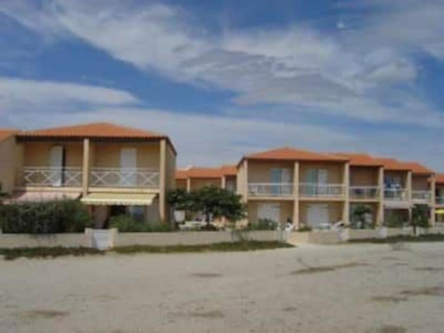 Villa Face A La Mer Sur Le Sable 8 Clim A L'Etage Le Barcarès Exterior foto